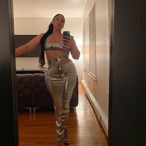 Grayscale skirt & top